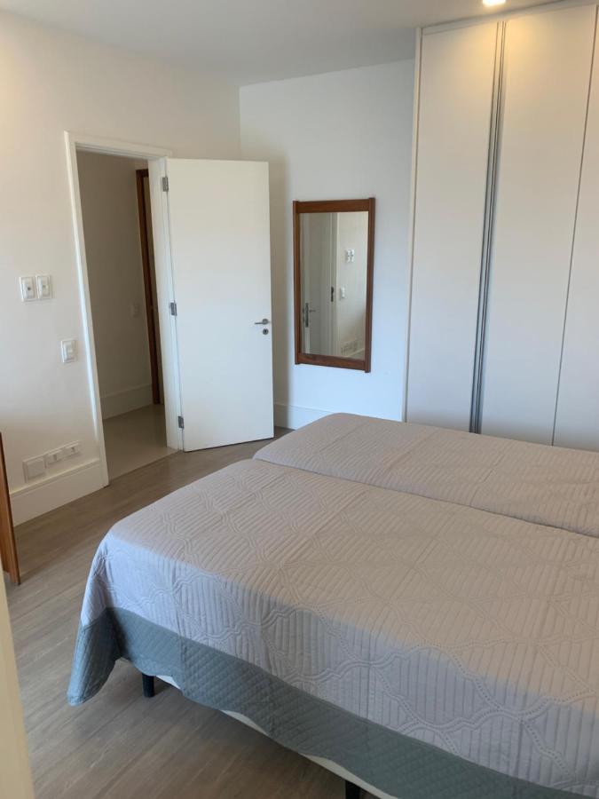 Flat Com 65 Metros; Sala; Duas Suites; Cozinha Recem-reformado Apartamento *